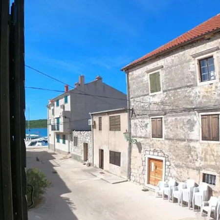 2 Bedroom Amazing In *