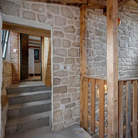 2 Bedroom Amazing In Vikendica *