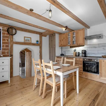 2 Bedroom Amazing In Vikendica