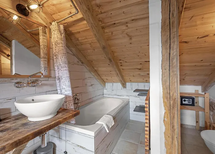 2 Bedroom Amazing In * ピロヴァッツ