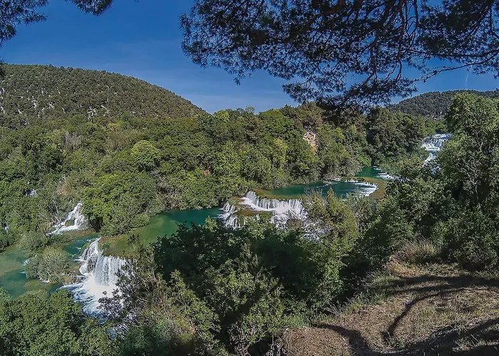 2 Bedroom Amazing In * ピロヴァッツ